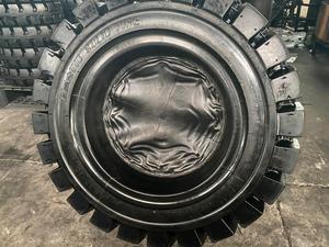 Neumático sólido para carretilla elevadora, marca de alta calidad de VIETNAM, KUMA - Product Image 3