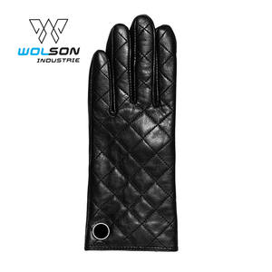 Gants en cuir de qualité supérieure avec logo personnalisé, gants élégants pour femmes, gants en cuir tendance pour femmes et hommes, unisexe. - Product Image 2