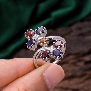 แหวนเงินแท้ขนาด5.1กรัมหลายเหลี่ยมเพชรพลอยธรรมชาติหลายทรงกลมทำด้วยมือแหวนวินเทจสวยงาม92.5ขายส่ง - Product Image 3