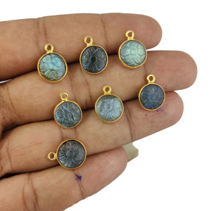 Pendentif en forme de fleur sculptée, pendule en Labradorite noire, pendentif à breloques plaquée or - Product Image 1