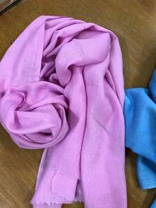 Bufanda Pashmina de Cachemira con estilo, cómoda y duradera de alta calidad para adultos para uso en primavera e invierno personalizable - Product Image 3