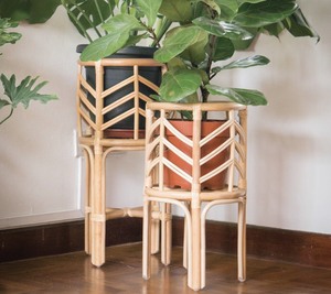 Support de plante en rotin décoratif d'intérieur et de jardin pour la maison et le restaurant - Product Image 1