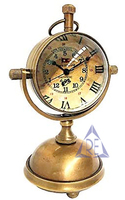 Horloge de table en laiton antique marine vintage décor de bureau rétro entièrement fabriqué à la main trophée de bureau double face motif Quazi pour un usage domestique