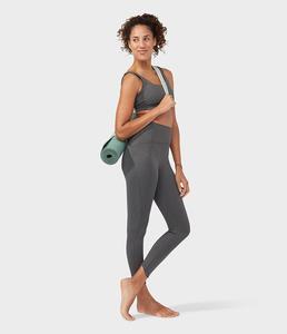 Ropa de yoga y fitness para mujer, conjuntos de ropa de yoga de alta calidad hechos a medida, sujetador y leggings de último diseño - Product Image 1
