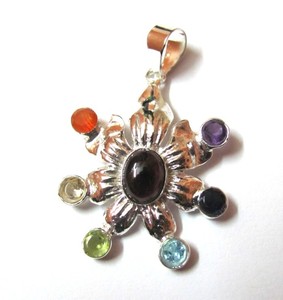 Worthbuy — pendentif Chakra en feuille courbe, ensemble de pendentifs en offre spéciale - Product Image 1