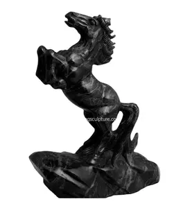 Sculpté à la main taille réelle grand extérieur cheval statues marbre noir cheval sculpture statue à vendre