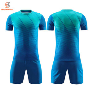 Camiseta de Fútbol Personalizada con Sublimación, Secado Rápido, 100% Poliéster, Ropa Deportiva, Color y Diseño Personalizados, Alta Calidad, Pakistán - Product Image 4