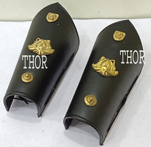 Armure médiévale moderne en cuir pour costume d'Halloween Modèle en acier et laiton plaqué avec thème de logo d'impression UV - Product Image 4