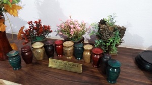 โกศไม้สไตล์อเมริกันขนาดเล็กสำหรับงานศพ - Product Image 6