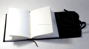 Couverture de journal en cuir gaufré de haute qualité avec motif Arbre de Vie, face avant noire avec sangle assortie, carnets en gros - Product Image 4