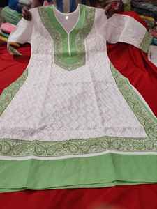 Chikankari frontal Jaal bordado Kurti con hermoso hilo trabajo manual elegante y cómodo traje para mujeres para uso diario - Product Image 3