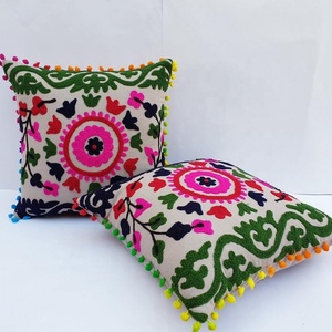 Housse de coussin florale brodée mexicaine faite à la main, style <span class=keywords><strong>bohème</strong></span>, coton biologique, taie d'oreiller décorative carrée - Product Image 2