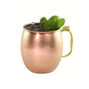 Taza de Diseño Exclusivo en Color Lima y Menta, Taza de Cobre para Servir Agua o Jugo con Asa de Latón a un Precio Accesible - Product Image 3