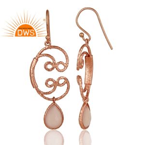 Pendientes de Calcedonia Rosa con Engaste de Bisel, Chapados en Oro Rosa de 18k, con Gancho de Plata de Diseño, Fabricante de Joyería - Product Image 3