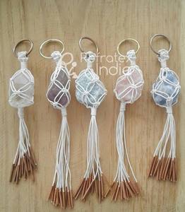 Llavero Decorativo Abierto de Macramé para Niñas con Cuentas y Cadenas - Product Image 2