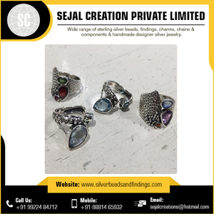 Anillo de piedras preciosas de Plata de Ley 925 hecho a mano con un juego de rubíes en patrón de números para compromiso de boda o aniversario - Product Image 2