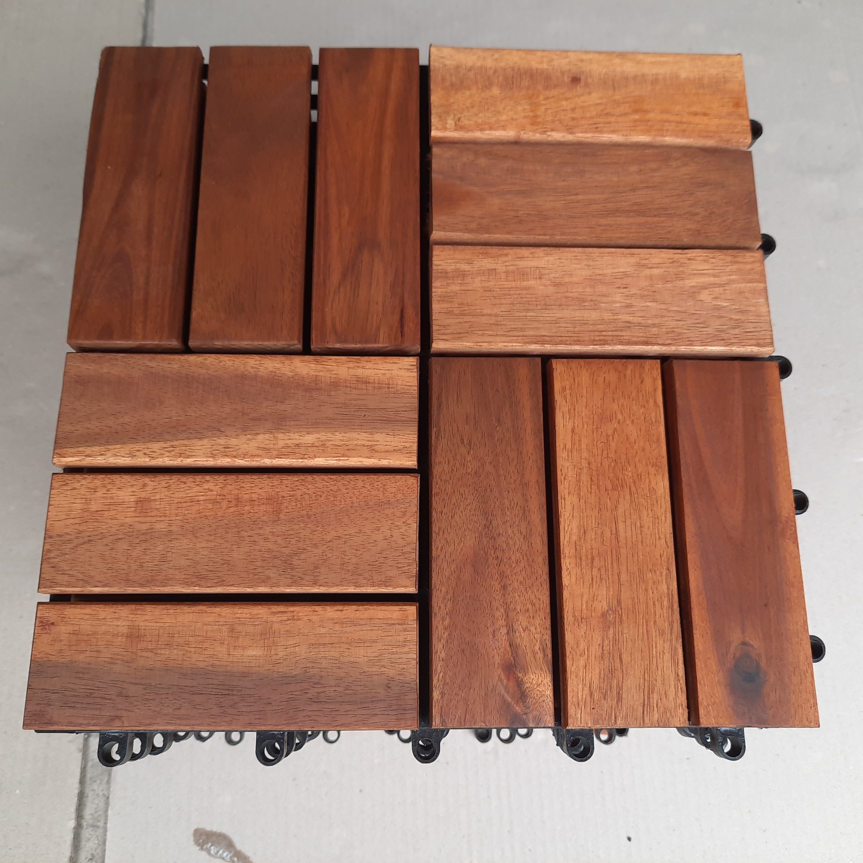 สีน้ำตาล