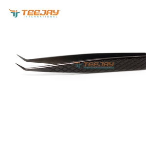 แหนบปลายตรงเรียบ 45 องศา TEEJAY Plasma Black Stainless Steel ขนาด 5 มม. ด้ามจับเพชร สำหรับตกแต่งคิ้ว - Product Image 4
