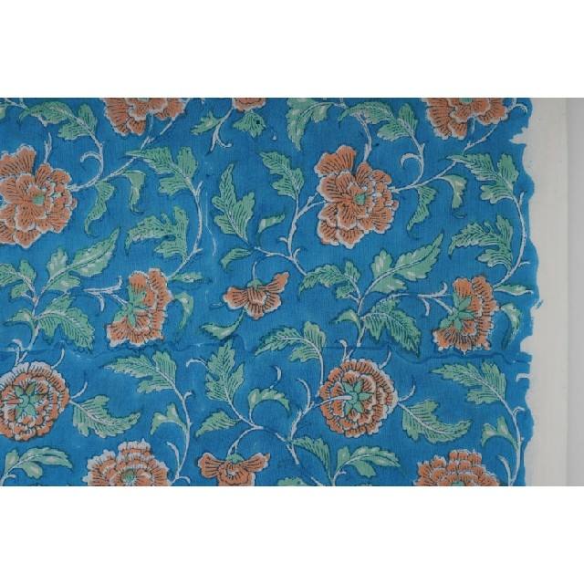 สีน้ำเงิน