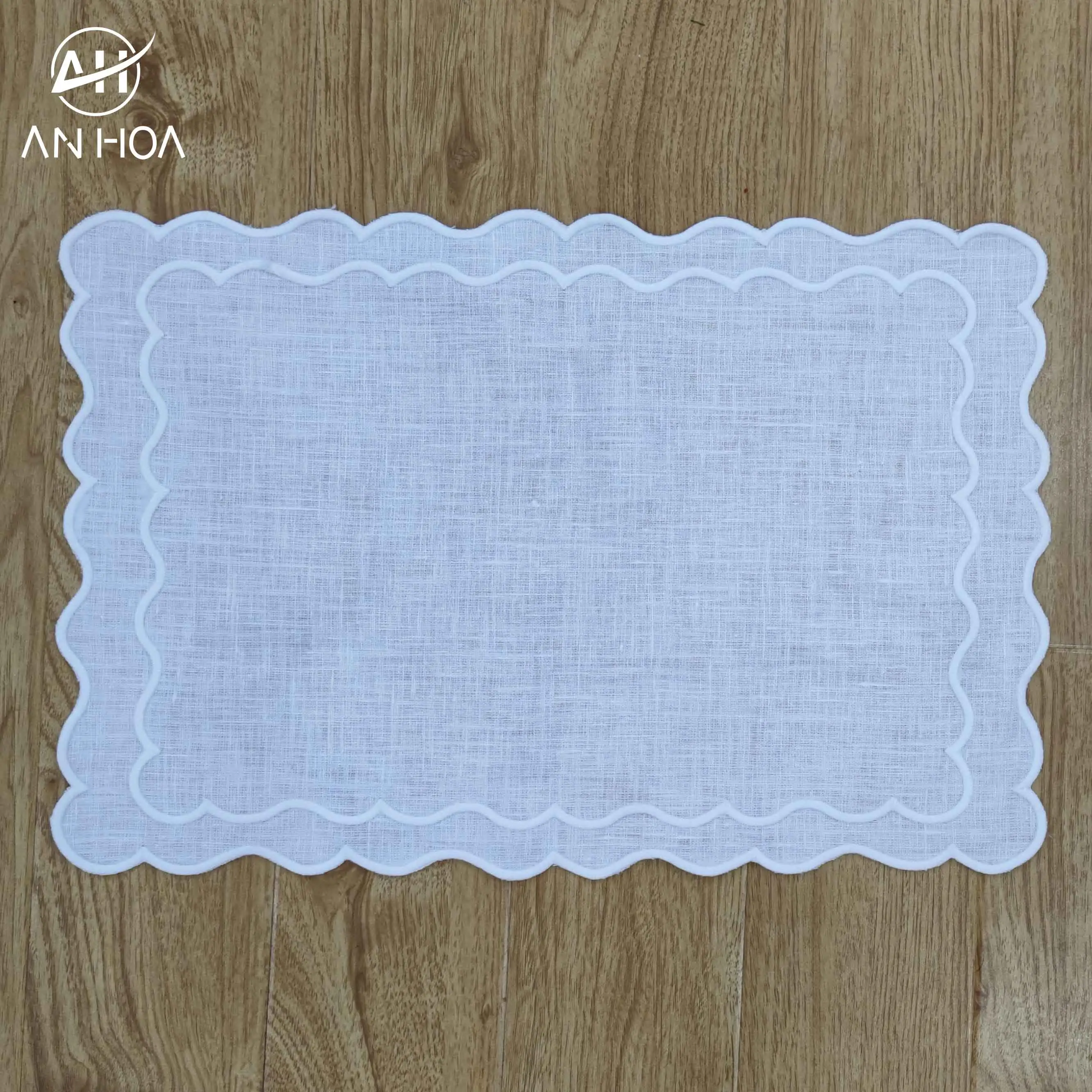 Máy Thêu Cutwork 100% Vải Lanh Placemat, Cạnh Vỏ Sò Trắng Thêu 100% Vải Lanh Placemats