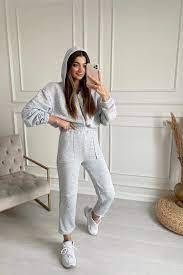 wholesale Custom Rhinestone Design High Quality Casual 100% Cotton Women Winter Crop Top <b>Plain</b> <b>Tracksuit</b> - Product Image 5