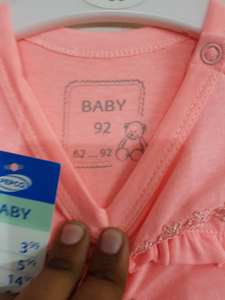 Tenues de combishort en coton sans manches réglables avec étiquettes de marque du Bangladesh pour filles enfants de 0 à 18 mois barboteuses avec short tricoté - Product Image 6