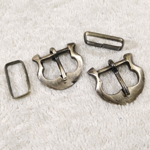 Ceinture en cuir médiévale tardive avec boucle en cuivre pour costumes médiévaux - Product Image 2