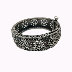 ล่าสุดแฟชั่นแฮนด์เมดออกแบบเงินลักษณะเหมือนกันตะวันตกดูเปิดกำไลสำหรับหญิงและหญิง - Product Image 1