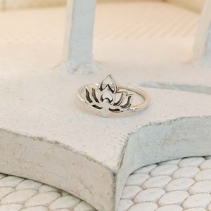 Unisex 925 Sterling Silver Trendy Lotus Style Ring Handmade with <b>Unique</b> Bezel Setting <b>for</b> Weddings Parties or Anniversaries - Product Image 4