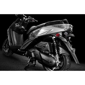 Coques latérales en fibre de carbone MOS pour Yamaha Zuma 125 / BWS Fi 125 2016 - 2021 - Product Image 2