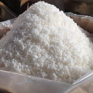 Vente Chaude Noix de Coco Déshydratée du Vietnam, Haute Teneur en Matière Grasse, Qualité Fine et Moyenne, Fournisseur d'Usine, Exportation en Gros - Product Image 1