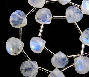 Piedra de Luna de arcoíris Natural, piedras preciosas facetadas en forma de corazón, piedra de Fuego Azul auténtico, cuentas de Briolette, fabricación de joyas, 16 piezas - Product Image 3