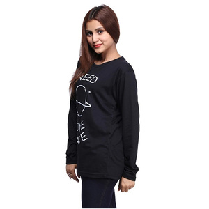 Camiseta negra cómoda de manga corta para mujer, algodón transpirable hecho a medida, Color personalizado, respetuoso con el medio ambiente, secado rápido al aire libre - Product Image 4
