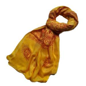 Bufanda OM de alta calidad y alta calidad, hermosa tela de algodón 100%, precios al por mayor, ropa Lisa personalizada, artículo técnico Sty para exportación - Product Image 3