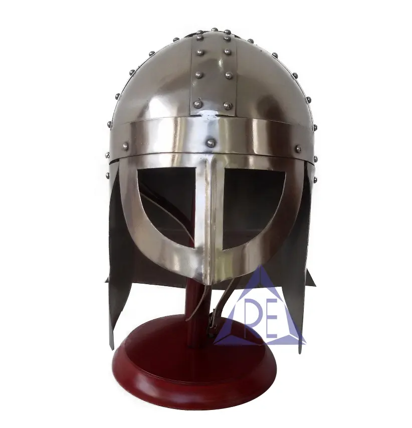 ยุคกลางกรีกโรมันSpartanหมวกกันน็อคป้ายเคลือบLapel PinสําหรับKnight Warriorเกราะเครื่องแต่งกายบทบาทเล่นโลหะขายส่ง