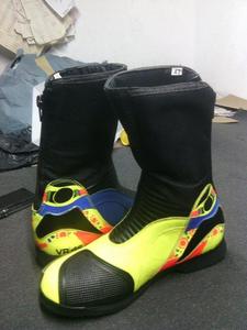 Botas de Motociclista de Cuero Profesionales para Unisex, Estilo Racing, Impermeables, Resistentes al Fuego, Tallas Grandes - Product Image 2