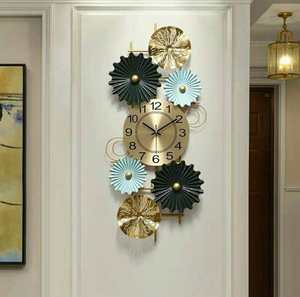 Horloge murale en métal de taille personnalisée avec finition dorée Dernier design Motivité à quartz pour décoration murale dans les hôtels restaurants mariages - Product Image 6