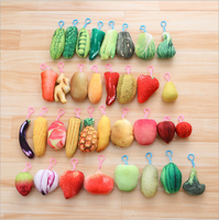 Petit oreiller de couchage personnalisé à câliner pour fruits et pêches Simulation de porte-clés d'oreiller en peluche pour fruits et légumes