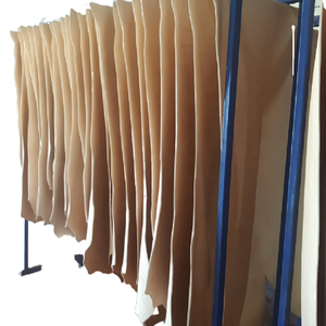 Cuir italien de haute qualité à tannage végétal pour semelles extérieures Pliable par Design par Tannery Irimagzi - Product Image 5