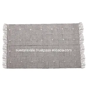 Hochwertige indische Großhandel Boden Teppiche hand gefertigte Schlamm Stoff Baumwolle gewebten Teppich weiß Rechteck Design Quaste Yoga Matte Teppich