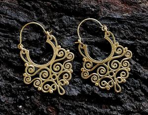 Pendientes de aro de latón indio, pendientes de gota de agua, aretes de oro - Product Image 2