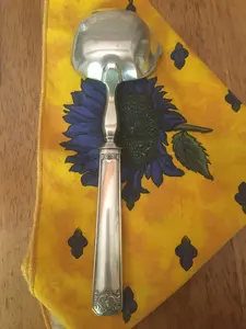 ชุดช้อนกลมหัวกลมกระจกขัดเงาสีทองเครื่องใช้บนโต๊ะอาหารคุณภาพระดับพรีเมียมเหมาะสำหรับงานแต่งงานและใช้ในชีวิตประจำวันจากอินเดีย - Product Image 3