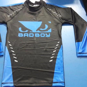 Maillot de compression 3D sublimé respirant, anti-bactérien, en TISSU INNOSOULANT, séchage rapide, 100% polyester, pour le sport et le fitness - Product Image 1