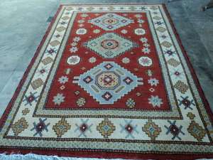 Alfombra de seda anudada a mano de diseñador Alfombra de lujo de la mejor calidad con alfombras anudadas a mano de tacto suave bordadas y juegos de alfombras - Product Image 3