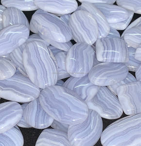 Rida Creations Agate Naturelle Bleue et Blanche en Forme d'Ovale - Certifiée par un tiers du Rajasthan - Prix de Gros - Taille Personnalisable - Product Image 6