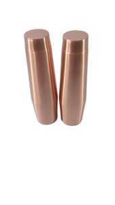Bouteille d'eau en cuivre de style moderne et élégant de 950ml, verres en métal écologiques avec couvercle élégant combinant style et bien-être - Product Image 6