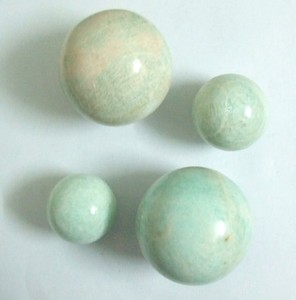 Mejor valor de las esferas de amazonita: ESFERAS DE amazonita a la venta piedra curativa Reiki decoración del hogar - Product Image 1