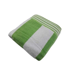 Vente en gros en vrac 100% coton biologique doux certifié GOTS 80x160cm 550 GSM tissage gaufré surdimensionné bain coton hôtel maison serviette - Product Image 4