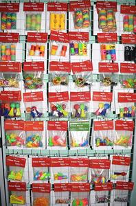 1PCSミニロボットハンドグラバークロー-子供、カーニバルの記念品、賞品、誕生日パーティーの品揃えのためのヘルプハンドエクステンションツール - Product Image 6