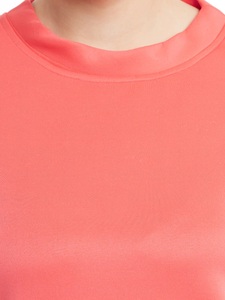 Sudaderas de invierno de mujer de color rosa sólido con logotipo frontal corte en el hombro diseño liso - Product Image 4